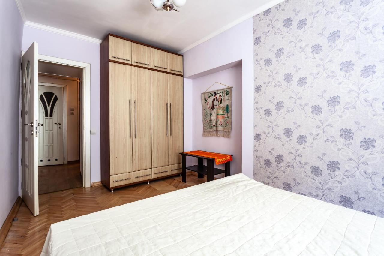Four Bedrooms Apartment In The Heart Of Lviv Exterior foto