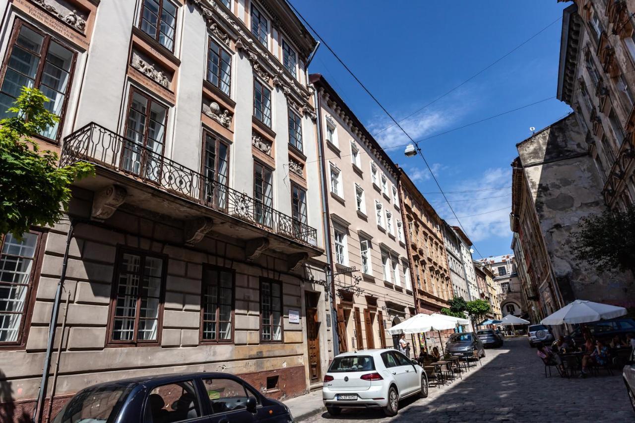 Four Bedrooms Apartment In The Heart Of Lviv Exterior foto