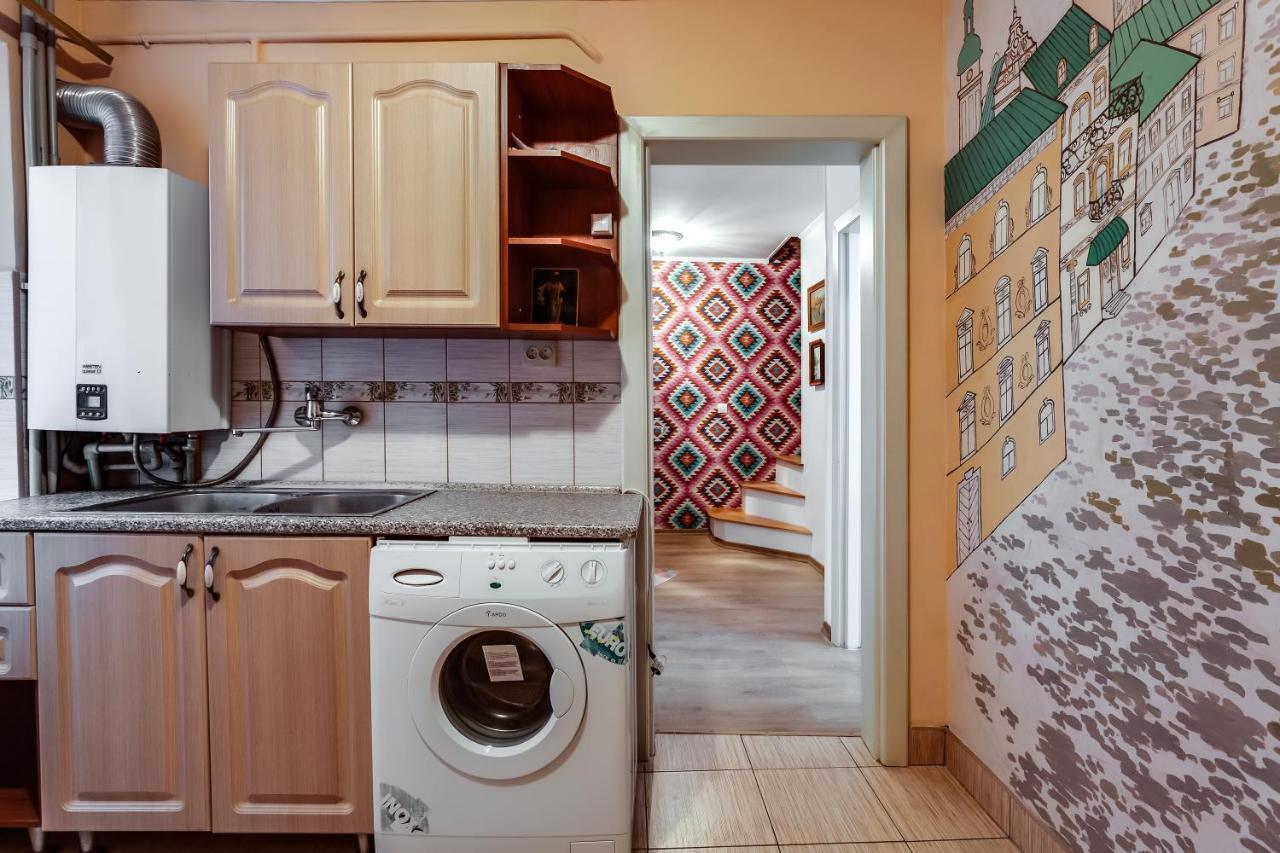 Four Bedrooms Apartment In The Heart Of Lviv Exterior foto